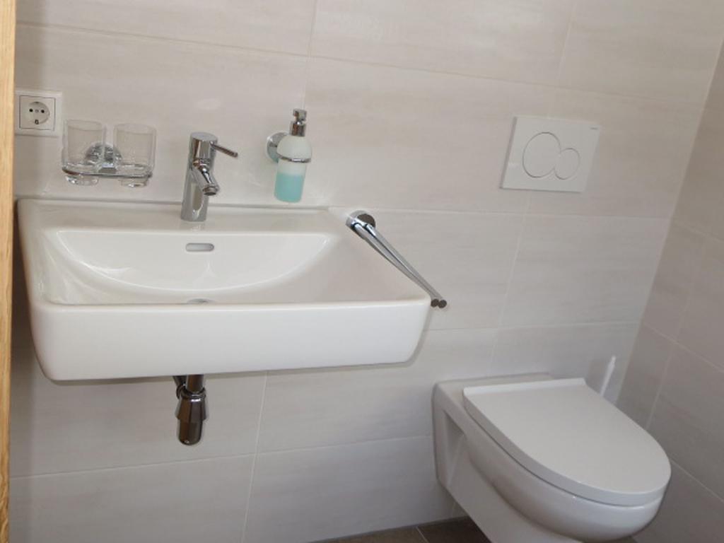 Haus Katharina Apartment Schnepfau Екстериор снимка